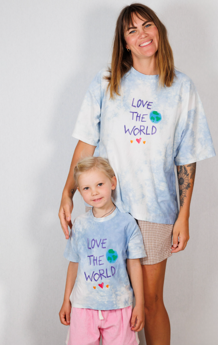 Adult Love the World Tee - Ocean