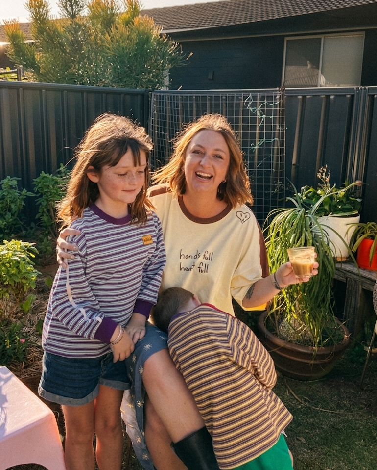 Heart Full Tee - Cream/Choc